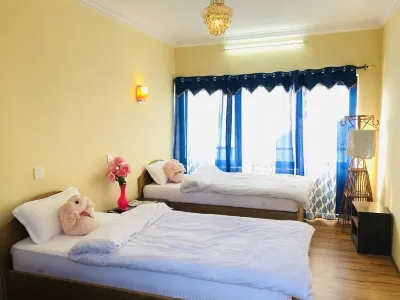 Hotel Greenland Hotels near Lord Shiva's statue
