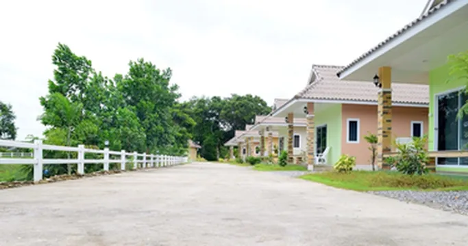 รูปภาพของเขาบายศรี วิว รีสอร์ท