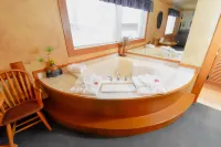 Canad Inns Destination Centre Fort Garry - Hot Tub