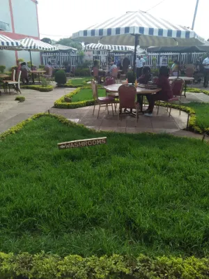 Mt Kenya Safari Halt Hotel Отели в г. 