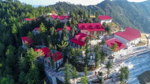 KVR Clarks Inn, Kufri飯店 - 陽台