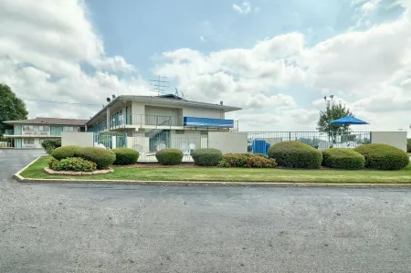 Skyline Inn Отели в г. Конуэй