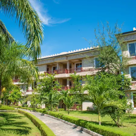 Sunrise Beach Resort