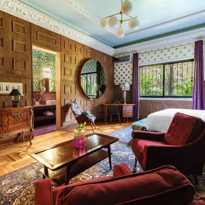 Pug Seal Polanco Anatole France Hotels near Acuario Inbursa