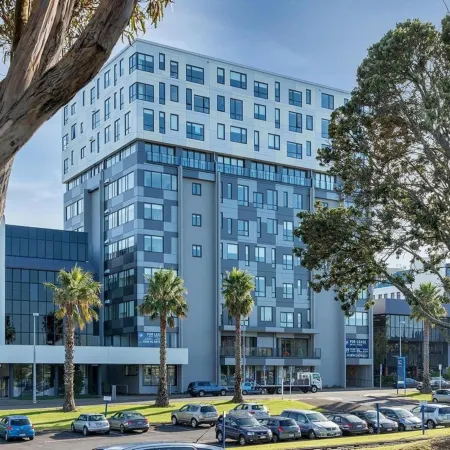 MCentral Apartments Manukau Отели рядом с достопримечательностью «Тематический парк Конец Радуги»