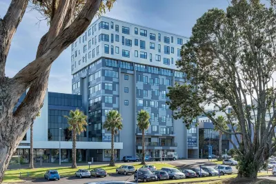 MCentral Apartments Manukau Hotels near Rainbow's End Theme Park