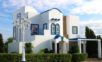 Thunderbird Resorts - Poro Point