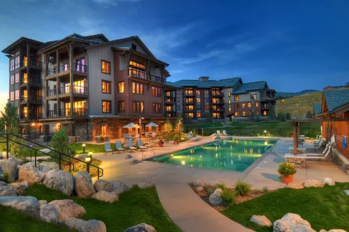 Trailhead Lodge - Mountain view