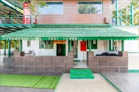 The Herb Farm Hotel a Bhavli Bk