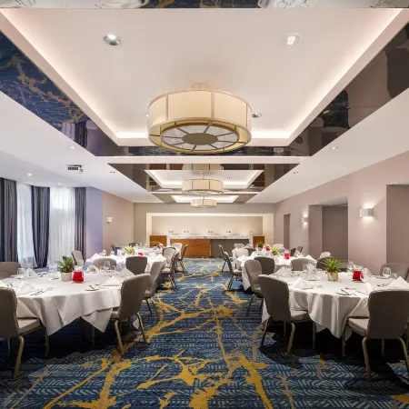 Crowne Plaza GERRARDS CROSS by IHG Отели в г. Биконсфилд