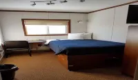 Target Hospitality-Cheecham Lodge - 2-Star