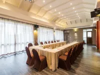 Ayrest Hua Hin Hotel Hotels near Pone Kingpeth Park