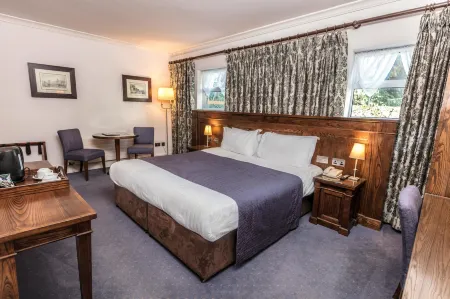 The Lansdowne Hotel Отели рядом с достопримечательностью «Церковь Святого Аудоена»