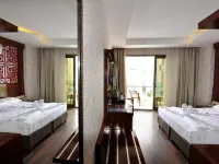 Uk Blue Coast Hotel Hotels near Dim River