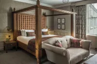 De Vere Wokefield Estate - bar