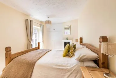 Host & Stay - West Street Cottage Hotels near Cromer Beach