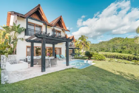 Magnificent Villa at Puerto Bahia
