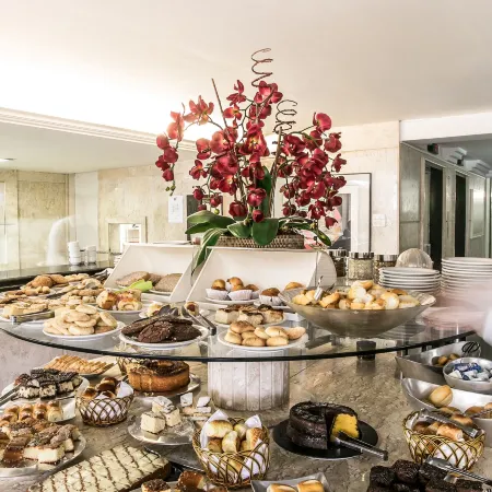 Savassi Hotel Отели рядом с достопримечательностью «Площадь Свободы»