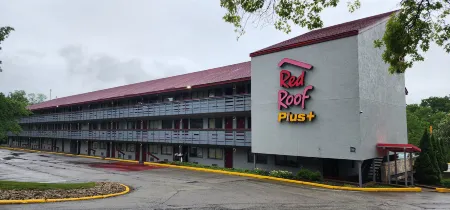 Red Roof PLUS+ Pittsburgh East - Monroeville