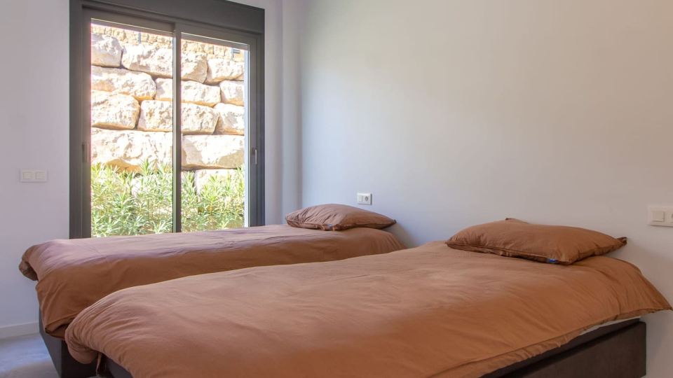 Villa Esmeralda 20 by BookaParadise