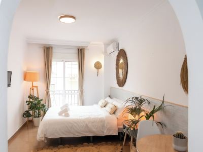 Naim Guest House Nerja