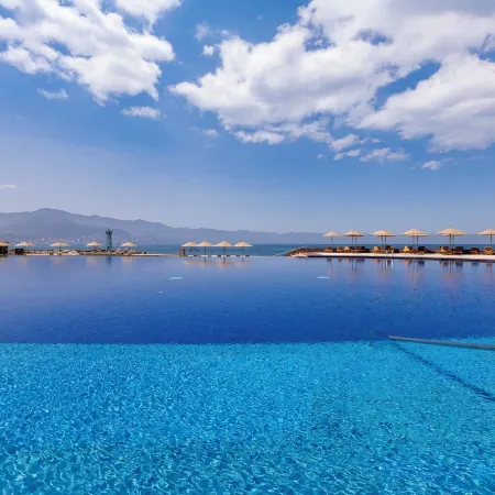Capitalia - Tres Mares Beach Residences & Marina
