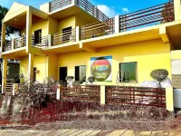 The Cloud Homestay Hôtels à : Sirmaur