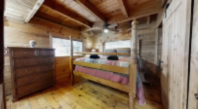 Evie's Mountain Castle 2 Bedroom Cabin by RedAwning