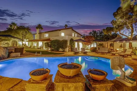 3M Paradise Valley Estate Heated Pool Tennis Spa Отели рядом с достопримечательностью «Mountain Shadows Resort Scottsdale»