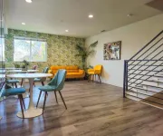 Forty First Place - Hostels