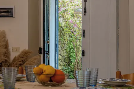 Mary's House Отели в г. Serramezzana