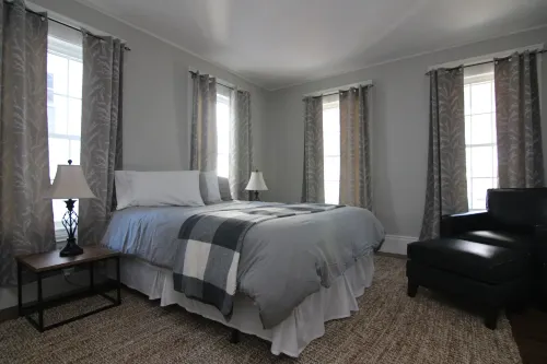 9 Lake Street Hotels in Wolfeboro