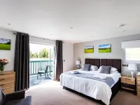 The Vale Golf & Country Club Hotels in Pershore