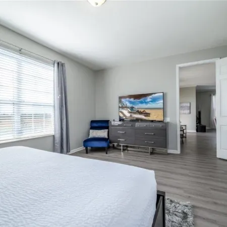 Vista Cay Lakeview Elysium 3 Bedroom Condo by RedAwning
