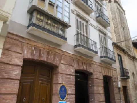 Casa de la Merced Suites Hotels near Picasso Museum