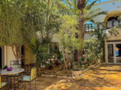 Hotel de Charme et Spa Dar El Bhar Hoteles en Mezraia