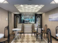 Hotel President - Vintage Hotel in Centro - bar