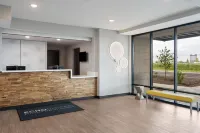 Echo Suites Extended Stay by Wyndham Indianapolis AmeriPlex Hotels in Indianapolis