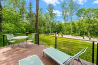 Tranquil Escape - Hot Tub, Fire Pit, Kayaks Hotels in Page County