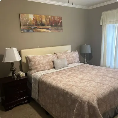 Cozy 3-bedroom mobile home in delightful Magnolia with AC, WiFi