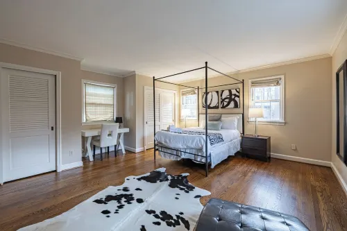 Beautiful Spacious Entire House in Bethesda, Prime Location 7-Bedrooms