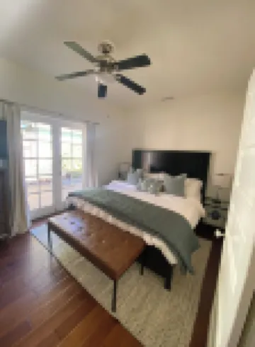 Rosebud: Charming 2-bedroom home in Pasadena