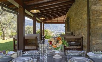 Villa San Massimo with Pool by Wonderful Italy