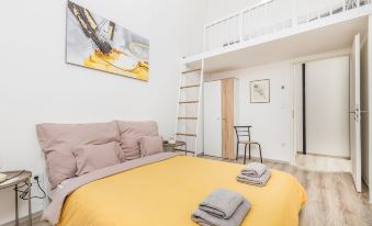 Venus Apartments - Westside Residence