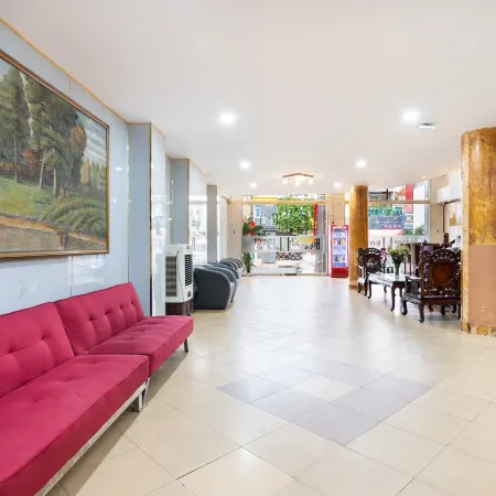 Hong Phat Hotel Отели рядом с достопримечательностью «Парк Dam Sen»