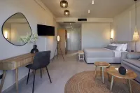 Mayu Suites - Rooftop Pools