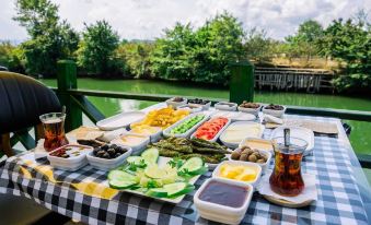 Tas Mahall Luxury Hotel