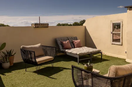 Le Prieuré Notre-Dame Отели в г. Ком