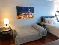 Condo, Walk To Stadium And Free Parking!!!!!