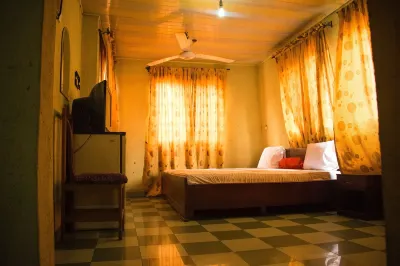 Amenze Guest House Hotels near All Seasons Place